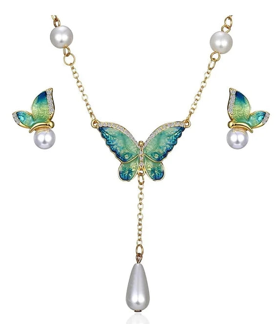 "Luxury Butterfly Pearl Necklace & Earring Set – Graceful & Chic"