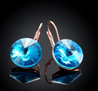 "Sparkling Blue Diamond Crystal Ear Clips – Modern Women’s Earrings