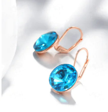 "Sparkling Blue Diamond Crystal Ear Clips – Modern Women’s Earrings