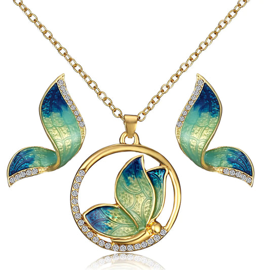 "Luxury Butterfly Pearl Necklace & Earring Set – Graceful & Chic"
