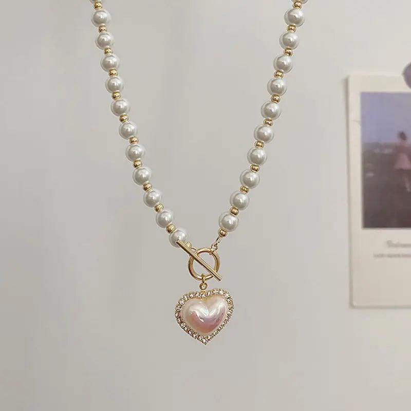 "Pearl Strand Necklace – Refined and Chic Jewelry"