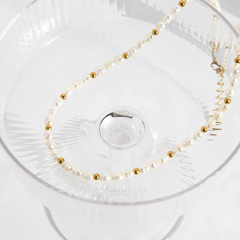 "Luxury Freshwater Pearl Clavicle Necklace – Sophisticated & Delicate"