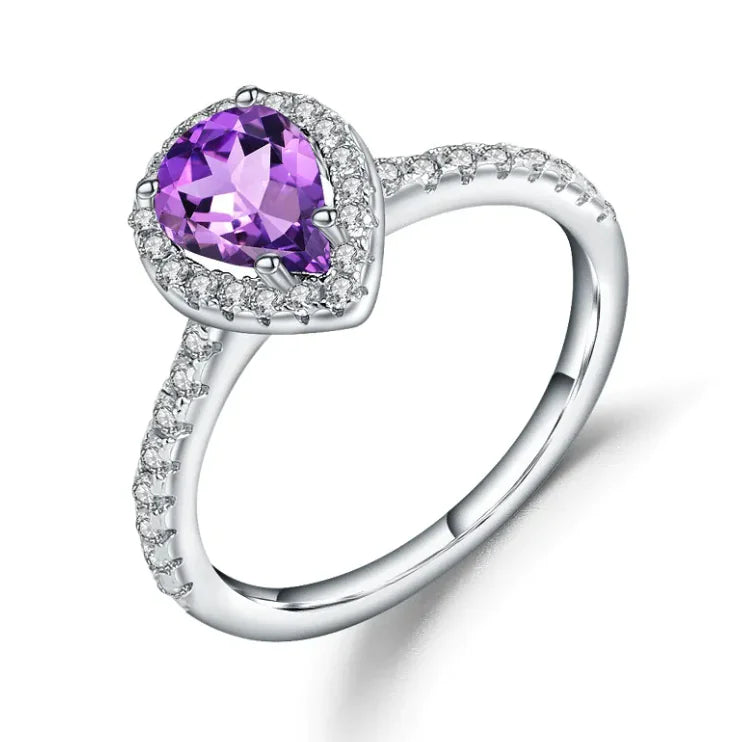 "Gemstone Crystal Ring – Sophisticated Statement Piece"